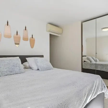 197 M2, Vue Mer, Parking Roquebrune-sur-Argens