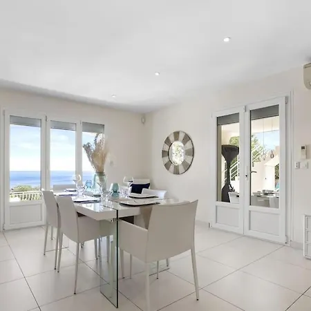 197 M2, Vue Mer, Parking