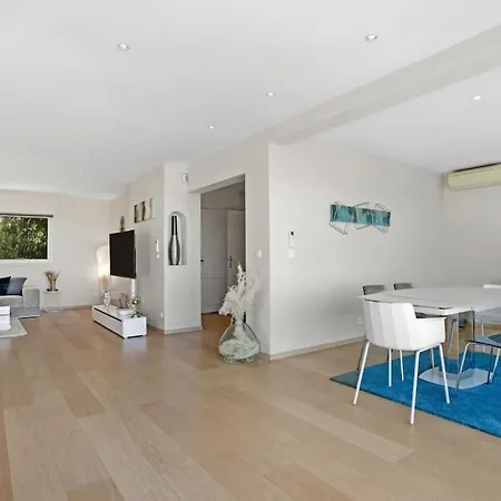 197 M2, Vue Mer, Parking *