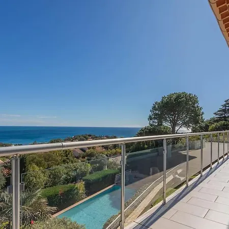 197 M2, Vue Mer, Parking